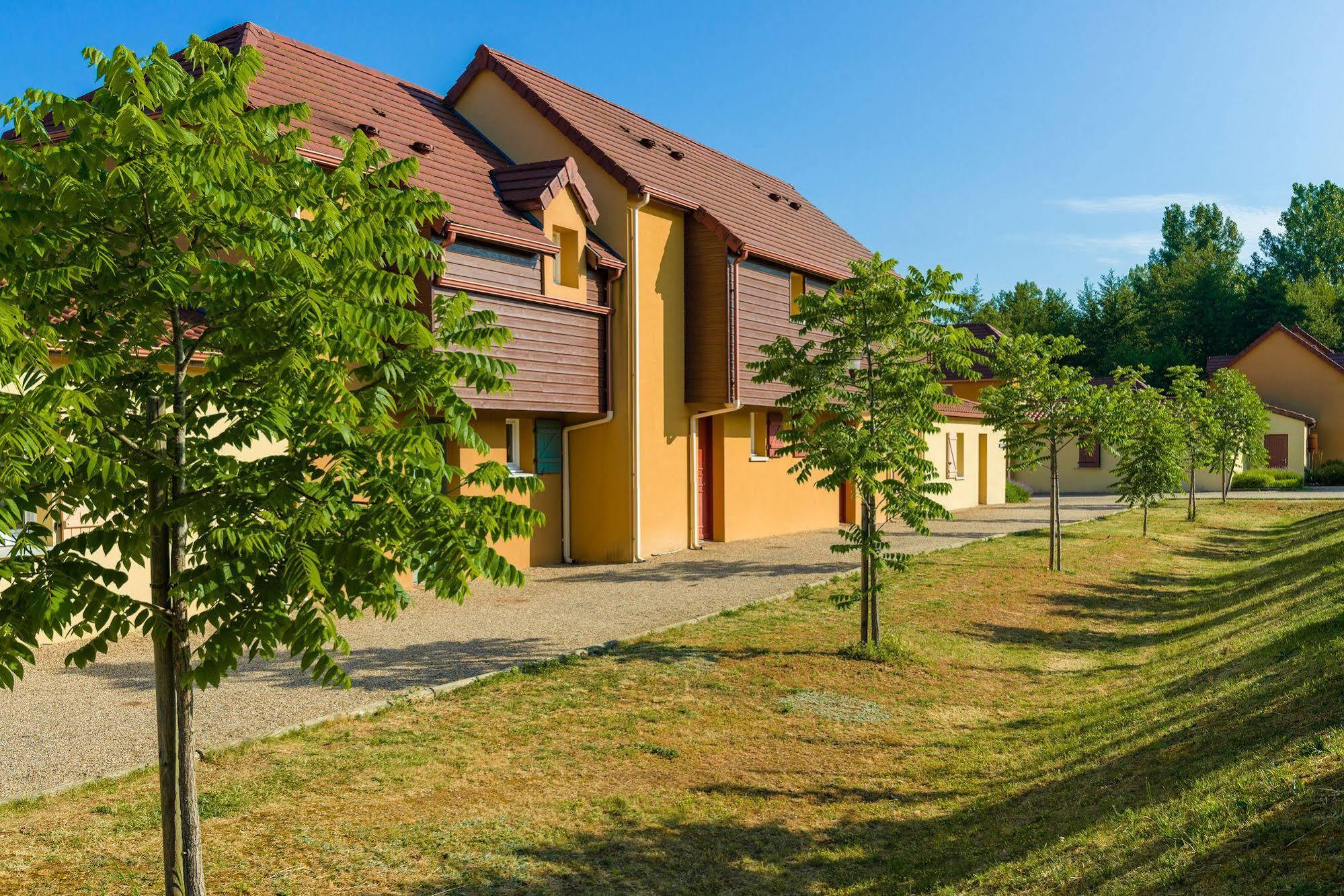 Hotel Lagrange Vacances Les Bastides de Lascaux Montignac-Lascaux Exterior foto